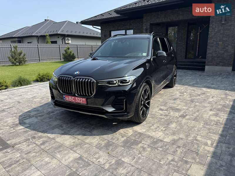 Внедорожник / Кроссовер BMW X7 2019 в Луцке
