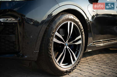Внедорожник / Кроссовер BMW X7 2019 в 