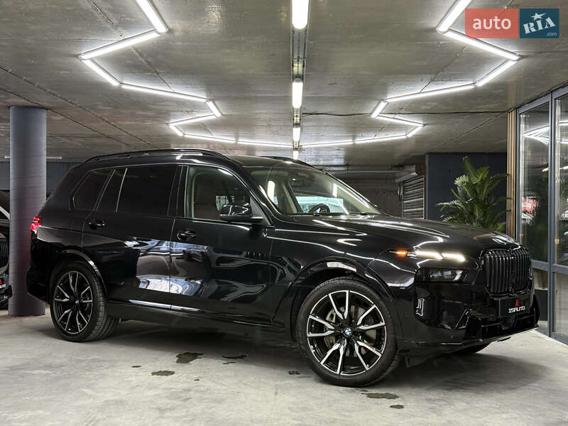 Внедорожник / Кроссовер BMW X7 2023 в Одессе