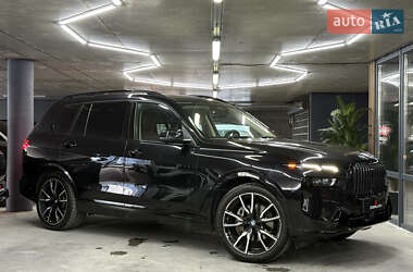 Внедорожник / Кроссовер BMW X7 2023 в 