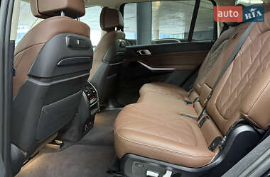 Внедорожник / Кроссовер BMW X7 2023 в 