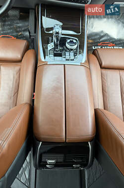 Внедорожник / Кроссовер BMW X7 2019 в 