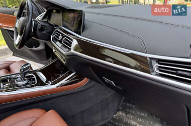 Внедорожник / Кроссовер BMW X7 2019 в 