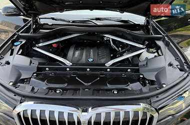 Внедорожник / Кроссовер BMW X7 2019 в 