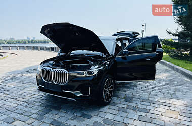 Внедорожник / Кроссовер BMW X7 2019 в 