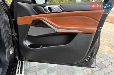 Внедорожник / Кроссовер BMW X7 2019 в 