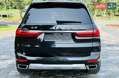 Внедорожник / Кроссовер BMW X7 2019 в 
