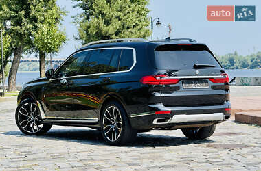 Внедорожник / Кроссовер BMW X7 2019 в 