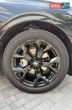 Внедорожник / Кроссовер BMW X7 2019 в 