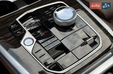 Внедорожник / Кроссовер BMW X7 2022 в 