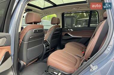 Внедорожник / Кроссовер BMW X7 2022 в 