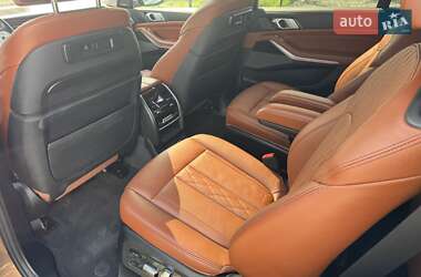 Внедорожник / Кроссовер BMW X7 2019 в 