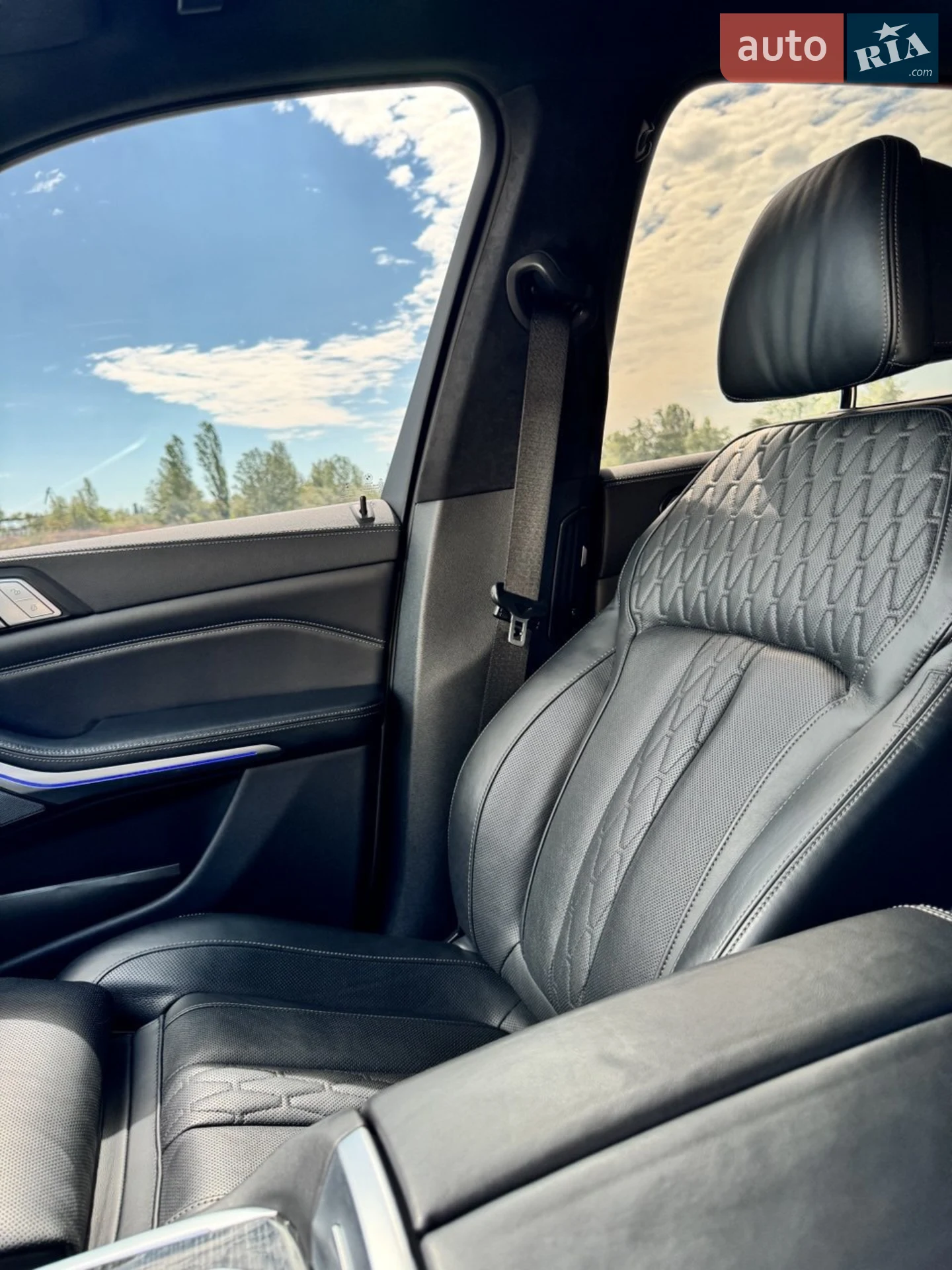 2020 BMW X7 - мініатюра 32