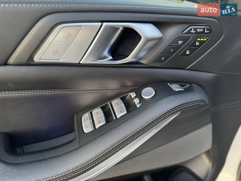 Позашляховик / Кросовер BMW X7 2019 в Києві