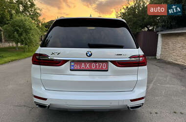 Позашляховик / Кросовер BMW X7 2019 в 