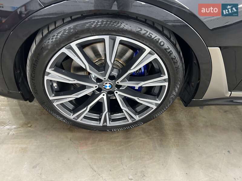 Внедорожник / Кроссовер BMW X7 2020 в Киеве