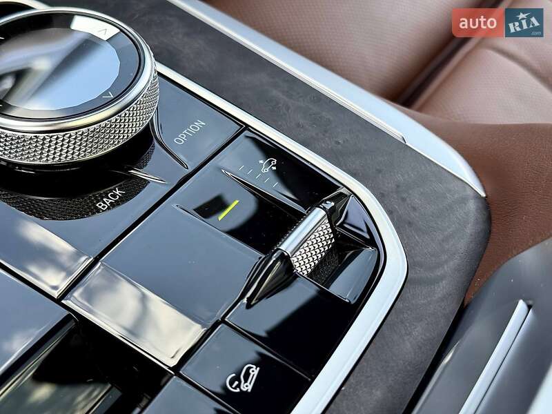 Позашляховик / Кросовер BMW X7 2022 в Києві