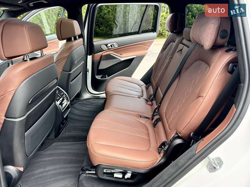 Позашляховик / Кросовер BMW X7 2022 в Києві