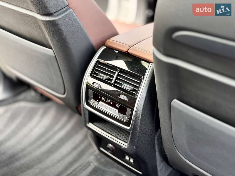 Позашляховик / Кросовер BMW X7 2022 в Києві