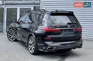 Внедорожник / Кроссовер BMW X7 2022 в 