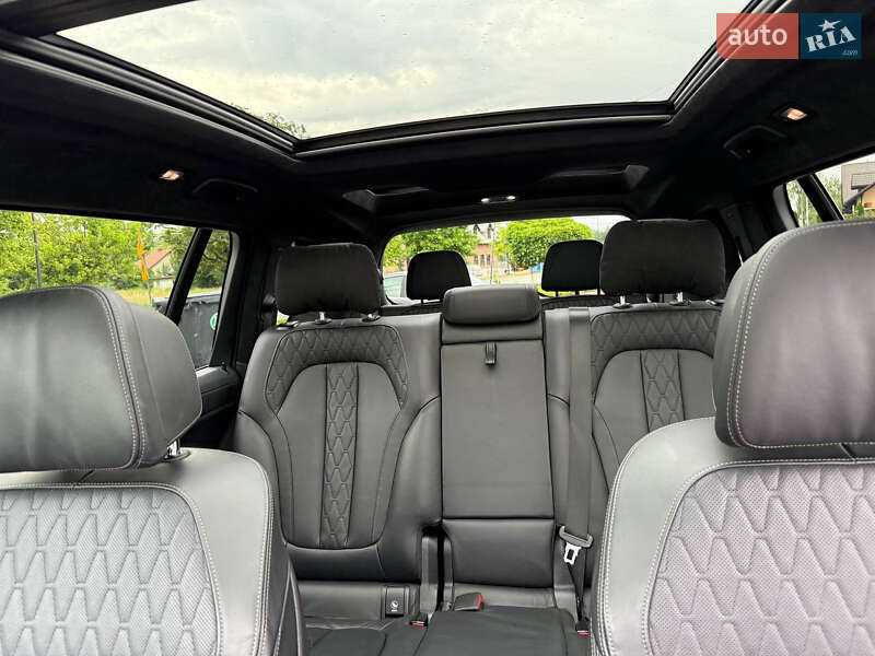 Внедорожник / Кроссовер BMW X7 2021 в Житомире