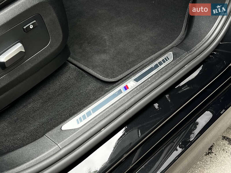 Внедорожник / Кроссовер BMW X7 2022 в Киеве