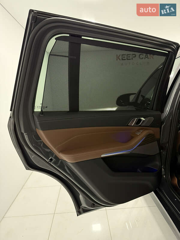 Внедорожник / Кроссовер BMW X7 2024 в Одессе