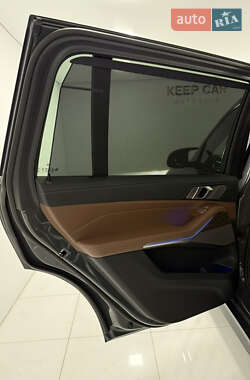 Внедорожник / Кроссовер BMW X7 2024 в 