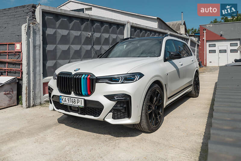 BMW X7 2022