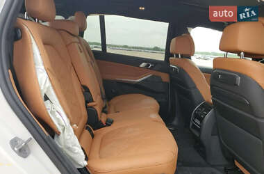 Внедорожник / Кроссовер BMW X7 2024 в 