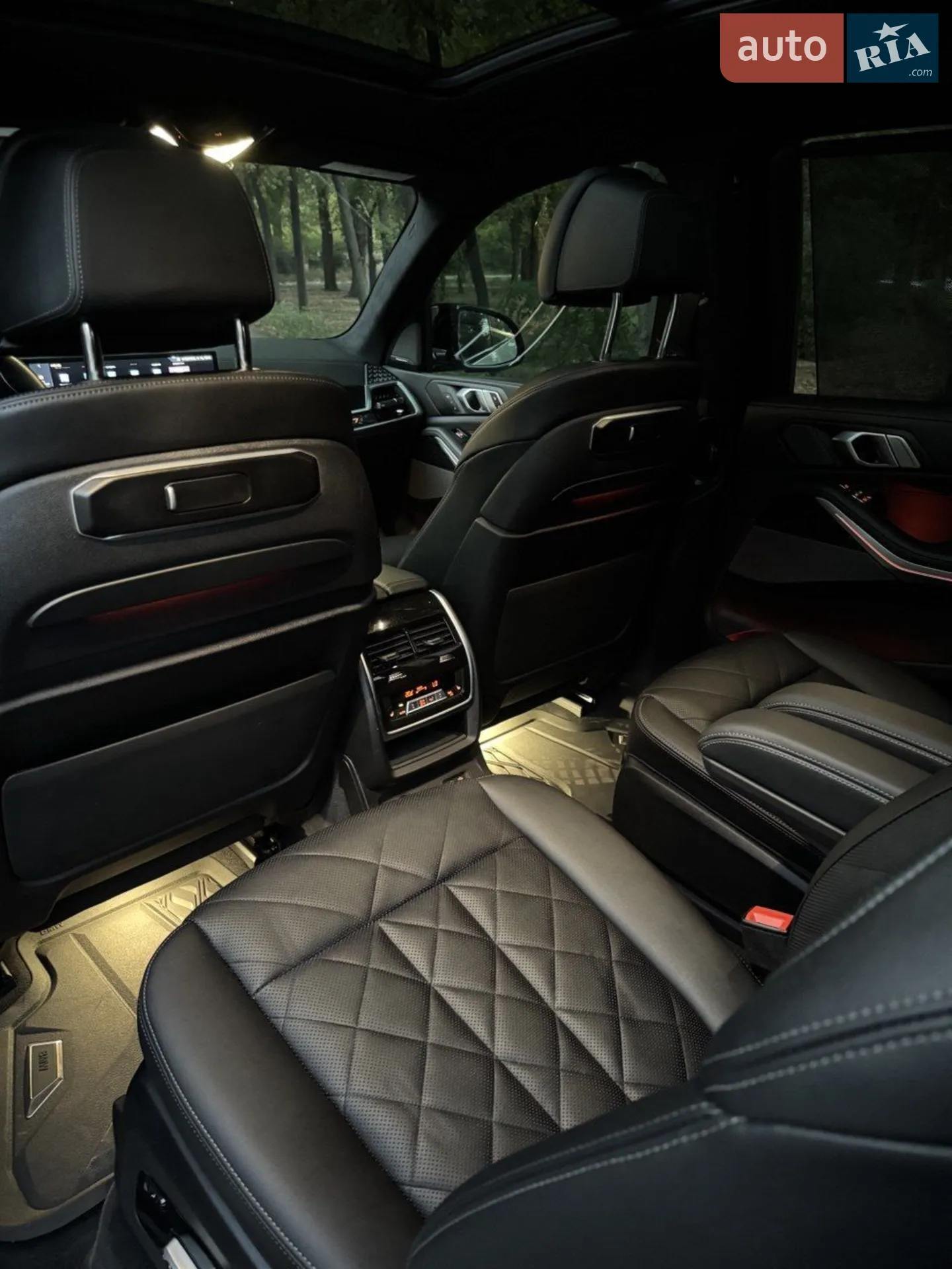2023 BMW X7 - мініатюра 23
