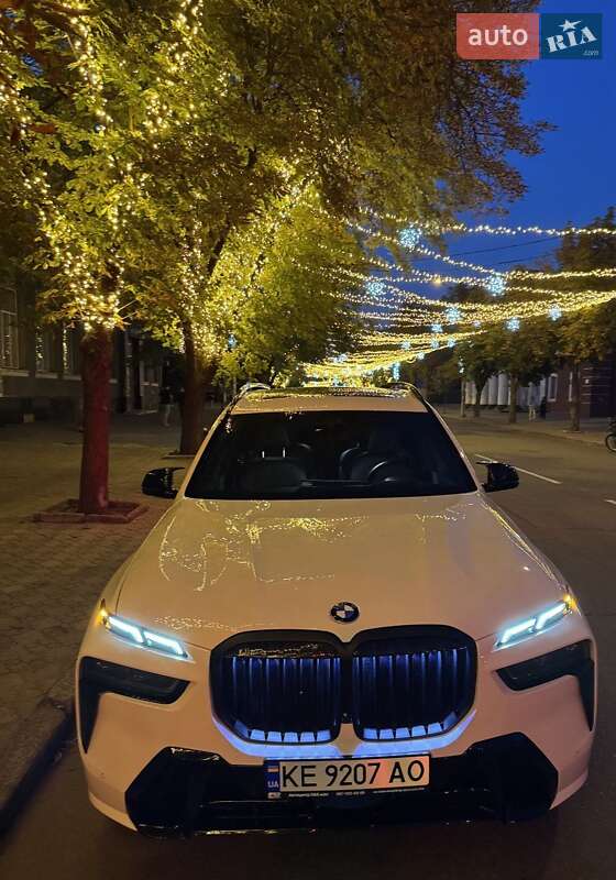 Внедорожник / Кроссовер BMW X7 2023 в Кривом Роге