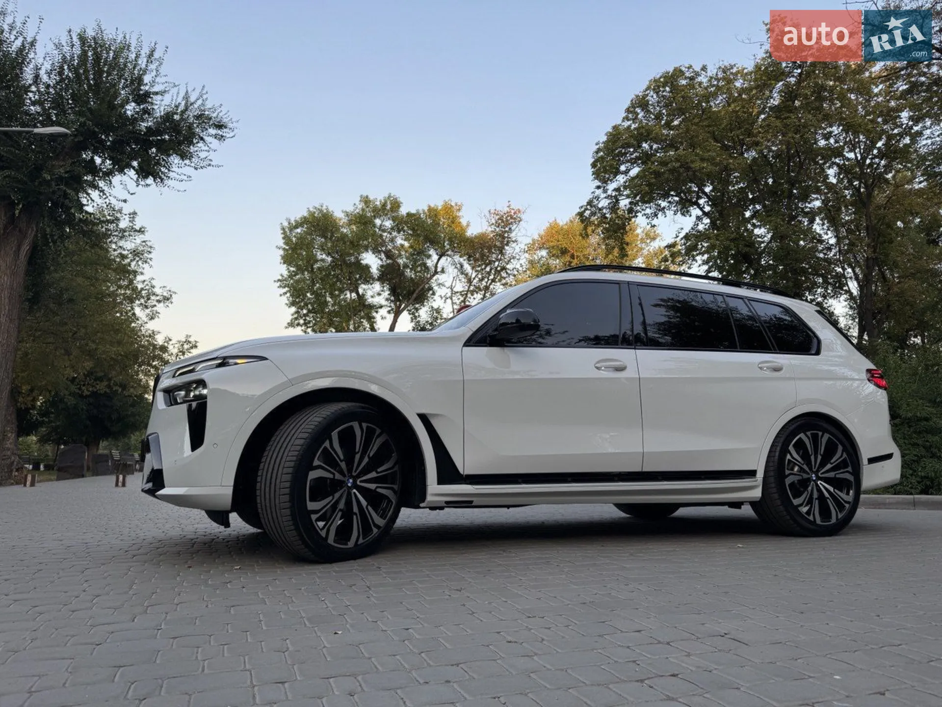 2023 BMW X7 - мініатюра 14