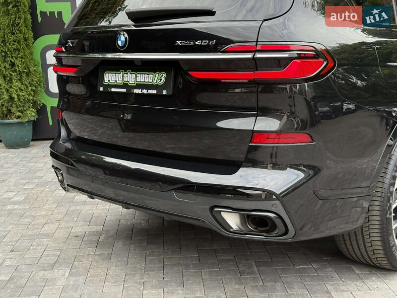 Внедорожник / Кроссовер BMW X7 2022 в Киеве