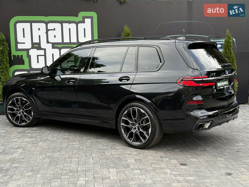 Внедорожник / Кроссовер BMW X7 2022 в Киеве