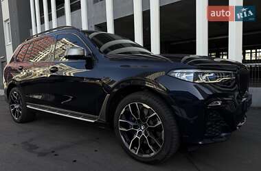 Внедорожник / Кроссовер BMW X7 2021 в Киеве