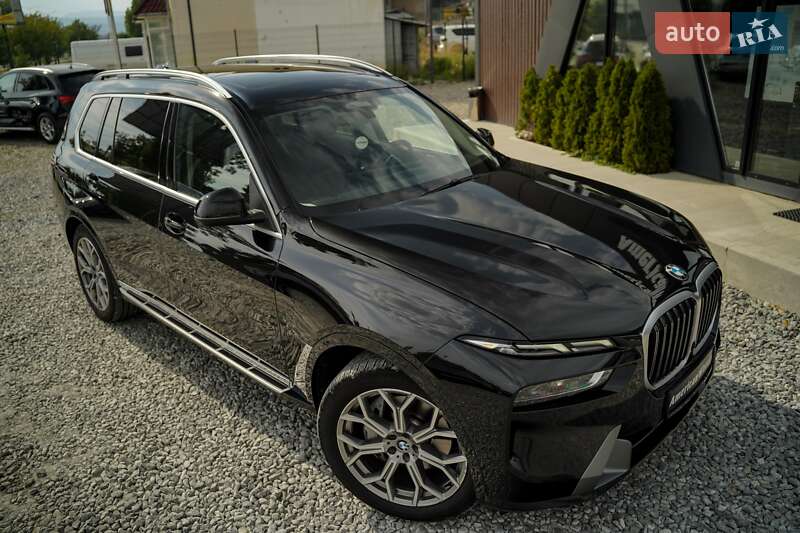 Позашляховик / Кросовер BMW X7 2022 в Чернівцях