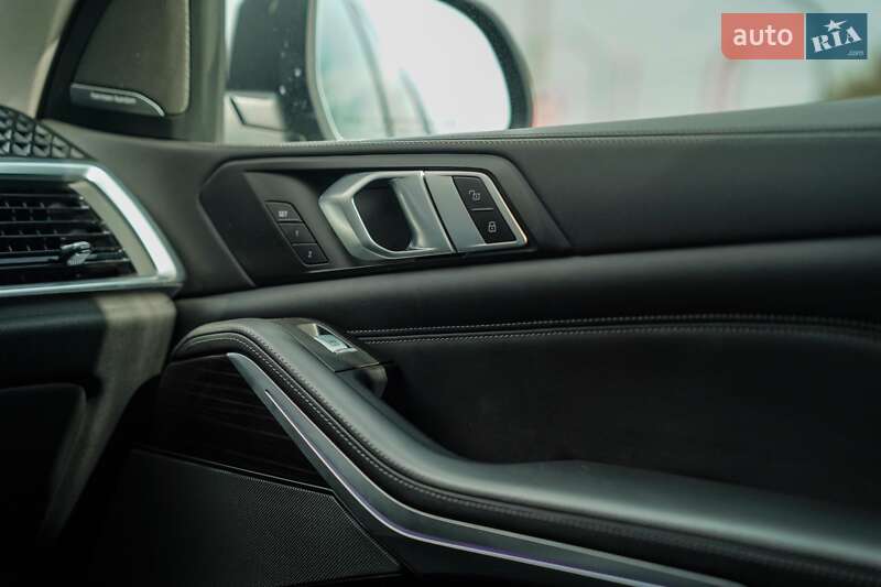 Позашляховик / Кросовер BMW X7 2022 в Чернівцях