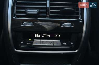 Внедорожник / Кроссовер BMW X7 2024 в 