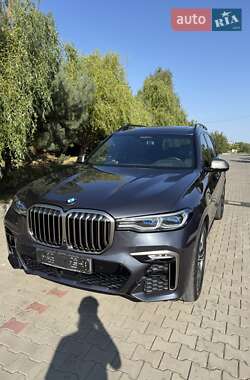 Позашляховик / Кросовер BMW X7 2020 в 