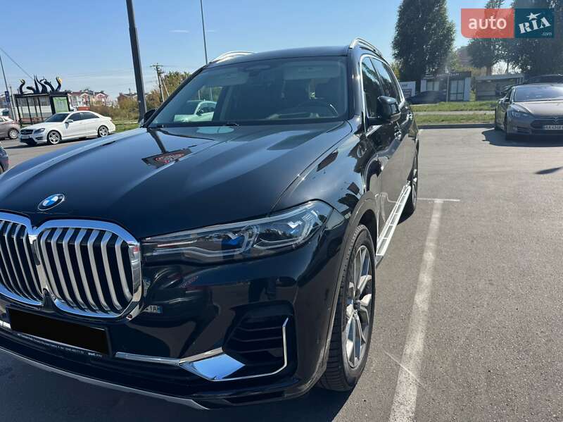 BMW X7 2021