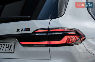Внедорожник / Кроссовер BMW X7 2023 в 