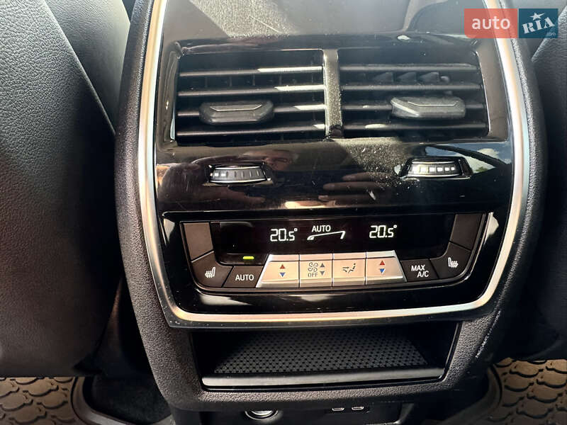 Внедорожник / Кроссовер BMW X7 2020 в Днепре