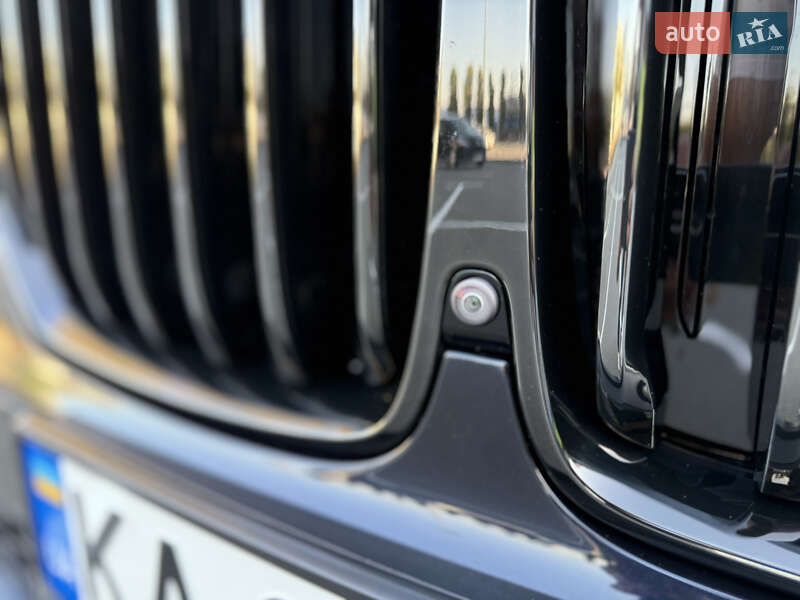 Внедорожник / Кроссовер BMW X7 2021 в Киеве