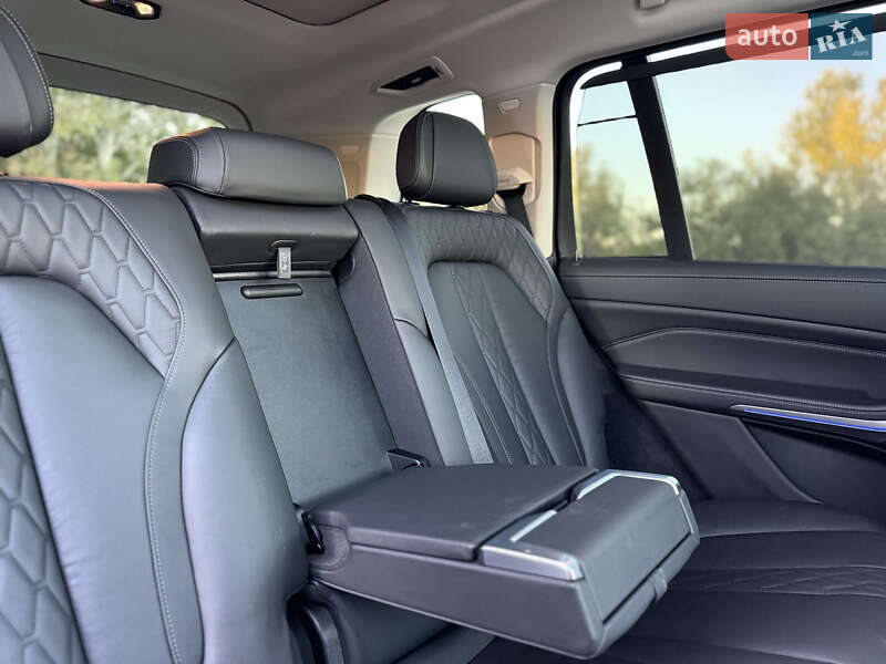 Внедорожник / Кроссовер BMW X7 2020 в Днепре