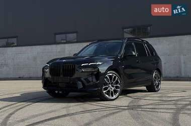 Внедорожник / Кроссовер BMW X7 2025 в Киеве