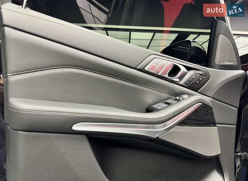 Позашляховик / Кросовер BMW X7 2021 в Києві