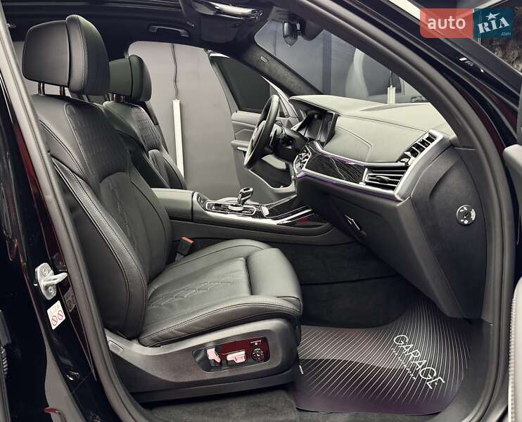 Позашляховик / Кросовер BMW X7 2021 в Києві