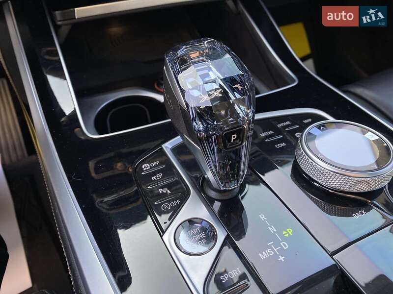 Внедорожник / Кроссовер BMW X7 2019 в Мукачево