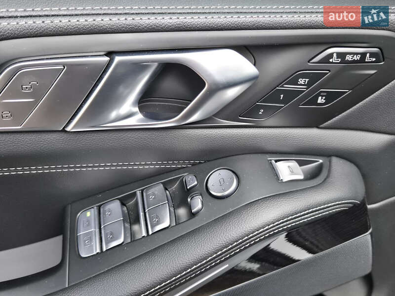 Внедорожник / Кроссовер BMW X7 2022 в Киеве